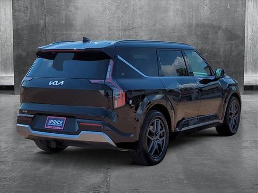 2024 Kia EV9 Land