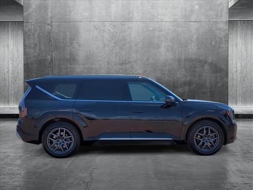 2024 Kia EV9 Land