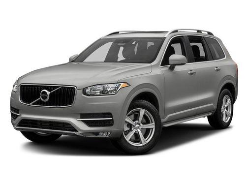 2017 Volvo XC90 T6 Momentum