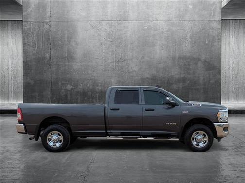 2022 RAM 2500 Tradesman Crew Cab 4x4 8' Box