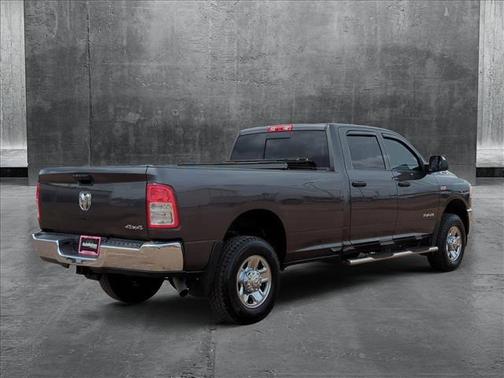 2022 RAM 2500 Tradesman Crew Cab 4x4 8' Box