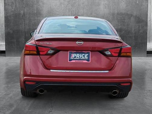 2023 Nissan Altima SR FWD