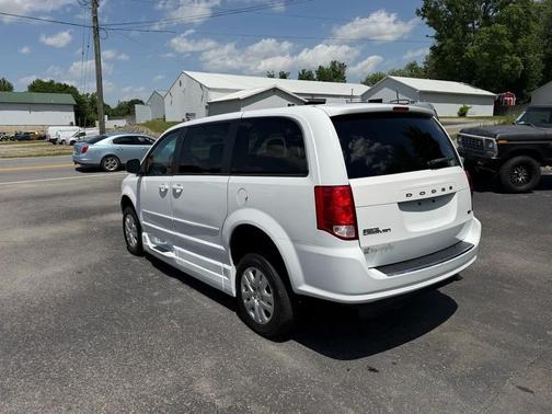 Bright White Clearcoat 2016 Dodge Grand Caravan AVP/SE