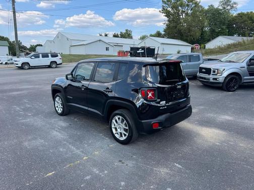 2023 Jeep Renegade Latitude