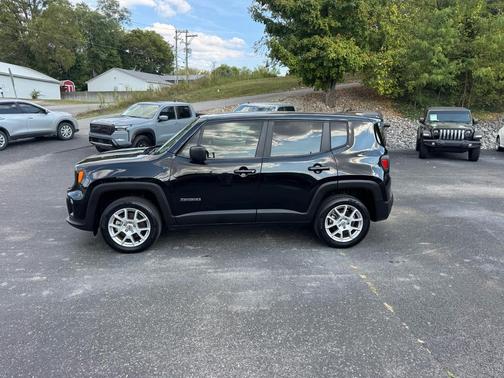 2023 Jeep Renegade Latitude
