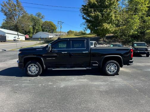 2022 Chevrolet Silverado 2500 High Country