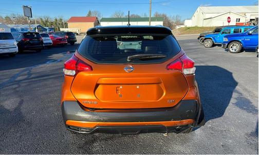 2019 Nissan Kicks SR