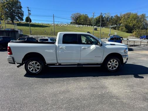 2023 RAM 2500 Laramie Crew Cab 4x4 6'4' Box