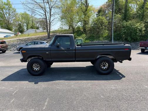 1979 Ford F-250 HD Reg. Cab 4WD