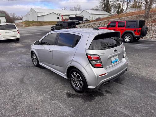2020 Chevrolet Sonic FWD Hatchback LT 5-Door