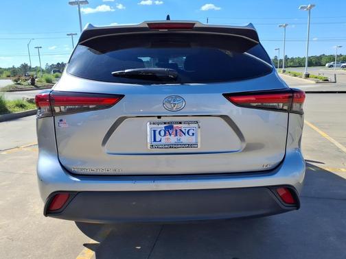 2023 Toyota Highlander LE