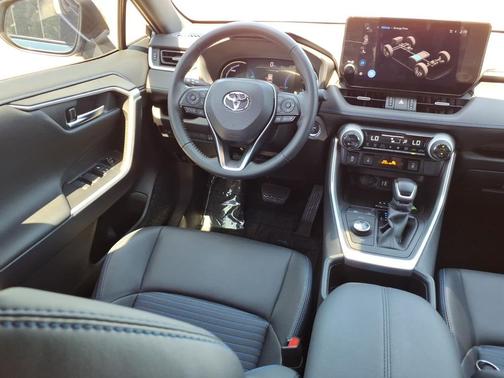 2025 Toyota RAV4 Hybrid SE