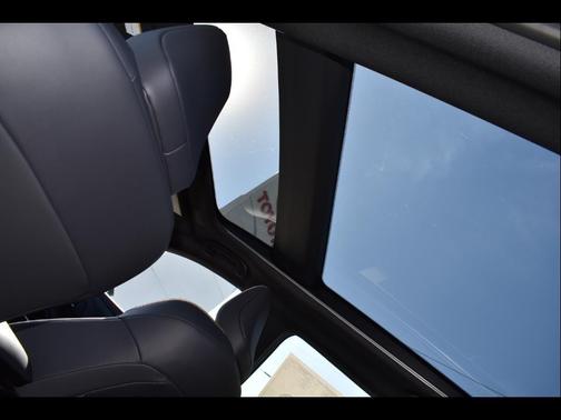 2025 Toyota Crown Signia Limited