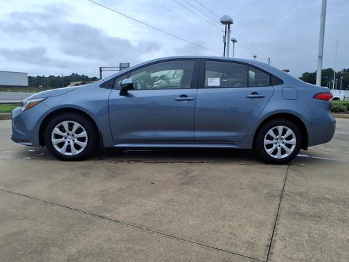 Celestite 2026 Toyota Corolla Hybrid SE