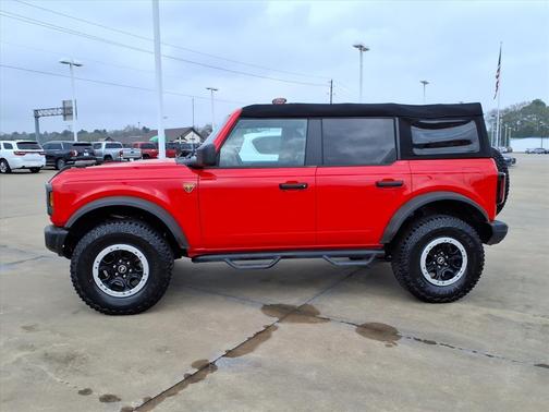 2023 Ford Bronco Badlands