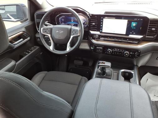 Summit White 2025 Chevrolet Silverado 1500 RST
