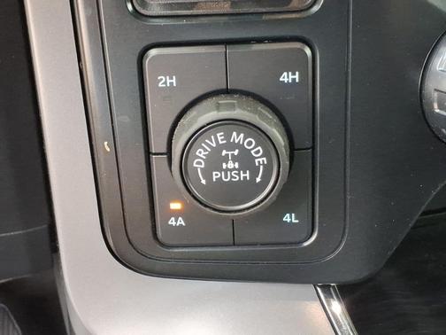 Avalanche 2024 Ford F-150 Lariat