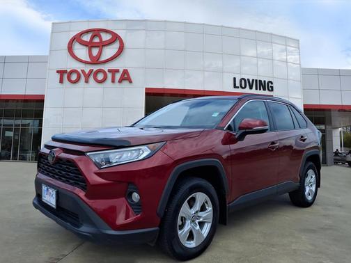 2020 Toyota RAV4 XLE