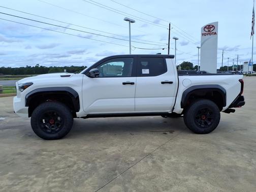 Ice Cap w/Black Roof 2026 Toyota Tacoma TRD Pro