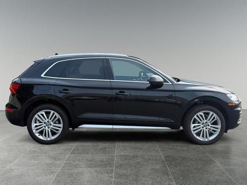 2018 Audi Q5 2.0T Premium Plus