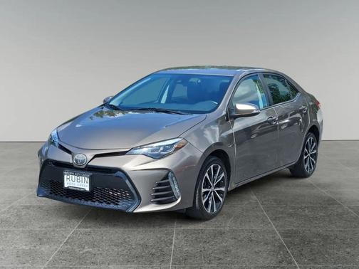 Brown 2017 Toyota Corolla SE