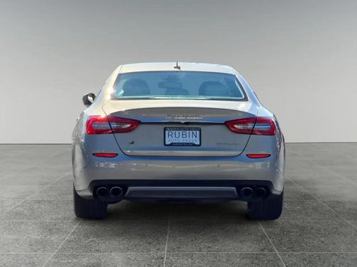 2015 Maserati Quattroporte S Q4