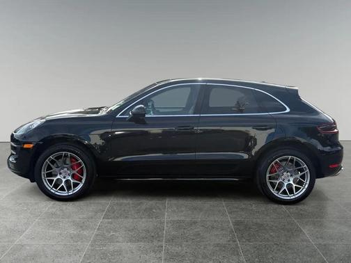 Agate Gray Metallic 2015 Porsche Macan Macan Turbo