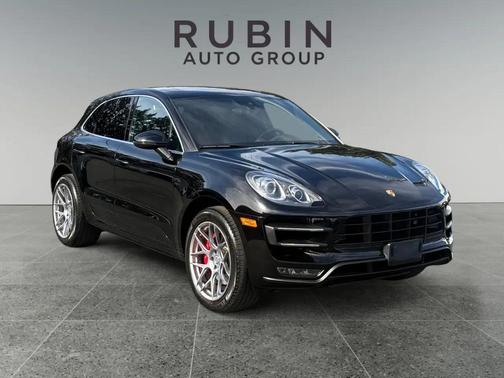 Agate Gray Metallic 2015 Porsche Macan Macan Turbo