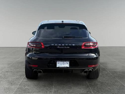 Agate Gray Metallic 2015 Porsche Macan Macan Turbo