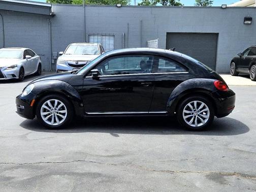 2013 Volkswagen Beetle 2.0L TDI