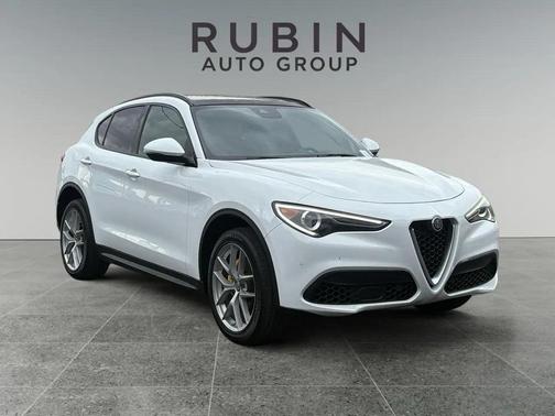 Alfa White 2018 Alfa Romeo Stelvio Ti Sport
