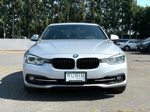 2018 BMW 330 xDrive