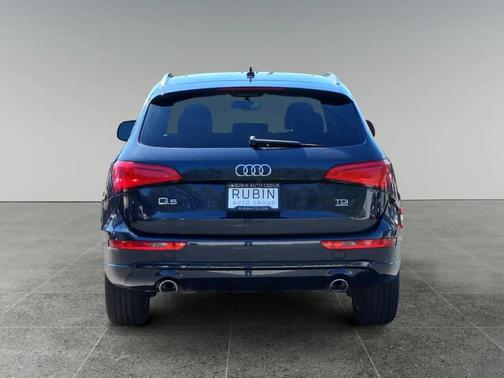 Blue 2014 Audi Q5 TDI