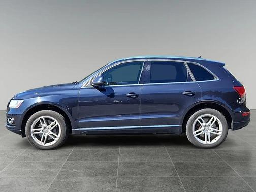 Blue 2014 Audi Q5 TDI