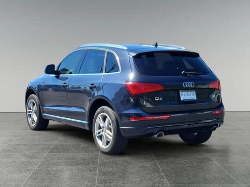 Blue 2014 Audi Q5 TDI