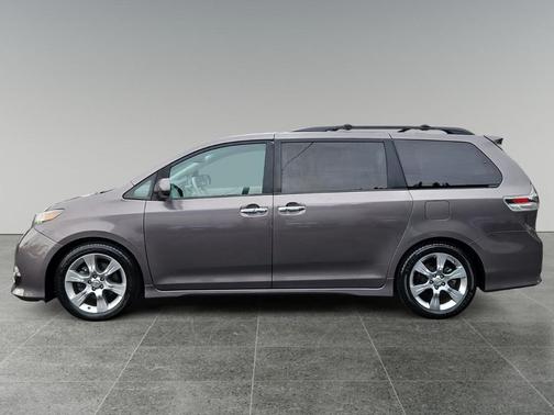 2013 Toyota Sienna SE