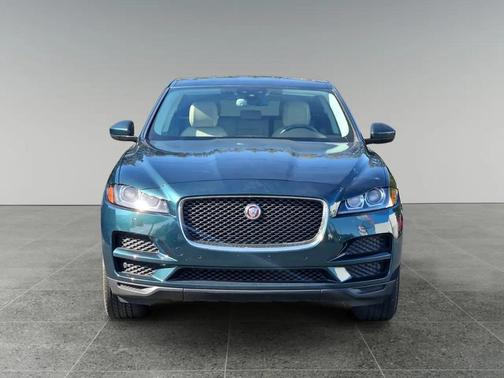 British Racing Green Metallic 2017 Jaguar F-PACE 35t Prestige