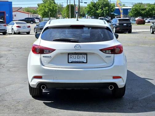 2018 Mazda Mazda3 Touring