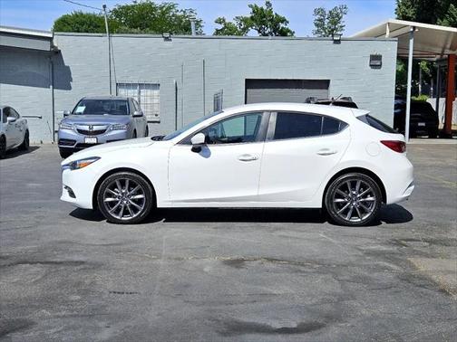 2018 Mazda Mazda3 Touring
