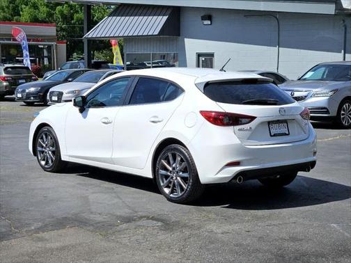 2018 Mazda Mazda3 Touring