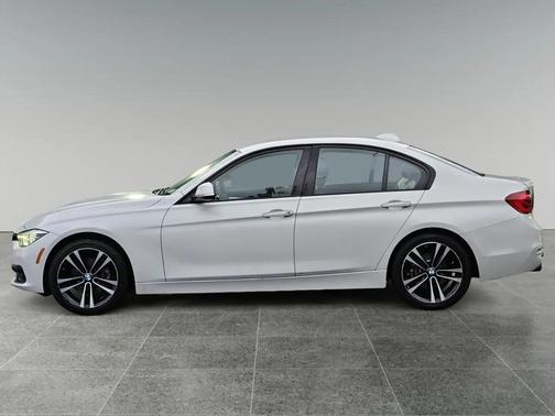 2018 BMW 330 330i SULEV Sedan