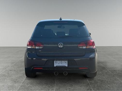 2013 Volkswagen Golf R 4-Door w/DCC & Navigation