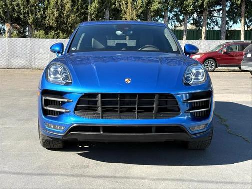 2016 Porsche Macan Turbo