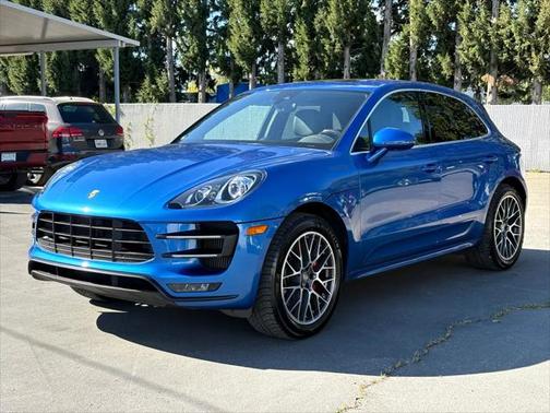 2016 Porsche Macan Turbo
