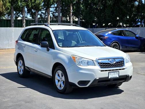 2015 Subaru Forester 2.5i