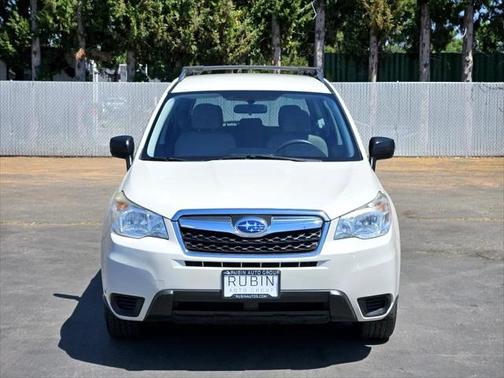 2015 Subaru Forester 2.5i