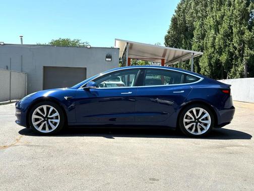 2019 Tesla Model 3 Long Range