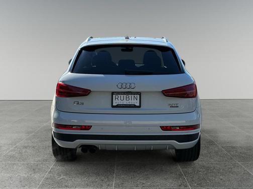 2018 Audi Q3 Premium Plus quattro