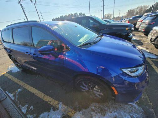 2021 Chrysler Pacifica Touring L