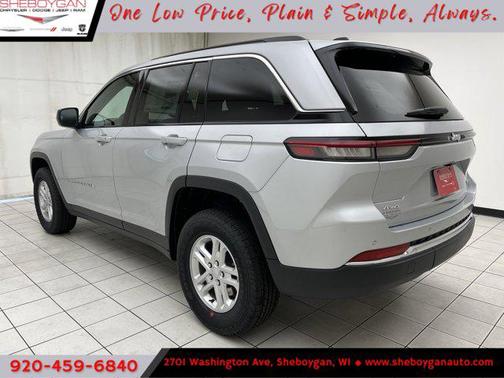 2025 Jeep Grand Cherokee Laredo